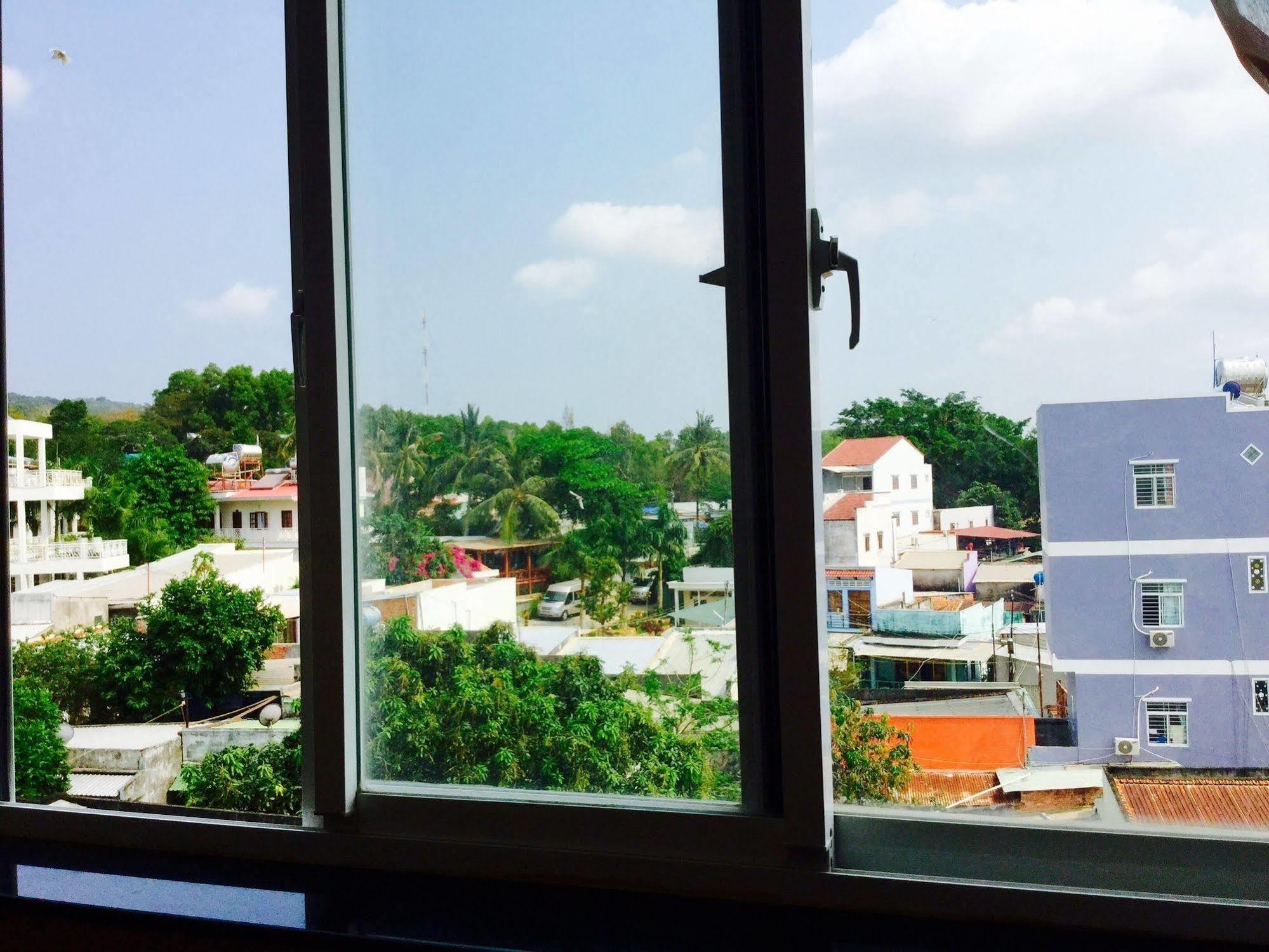 דואונג דונג Anh Dao Hotel מראה חיצוני תמונה