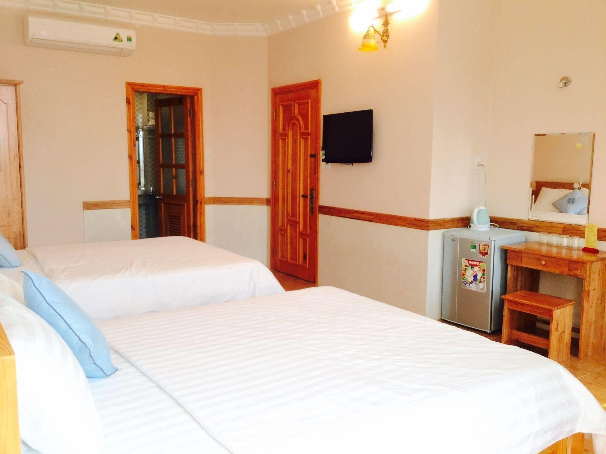 דואונג דונג Anh Dao Hotel מראה חיצוני תמונה